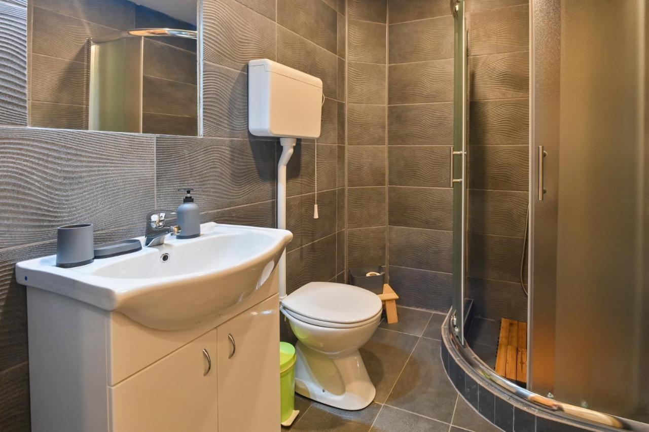 Neva Sobe Sa Pogledom Na Planine Apartment Mokra Gora Exterior photo